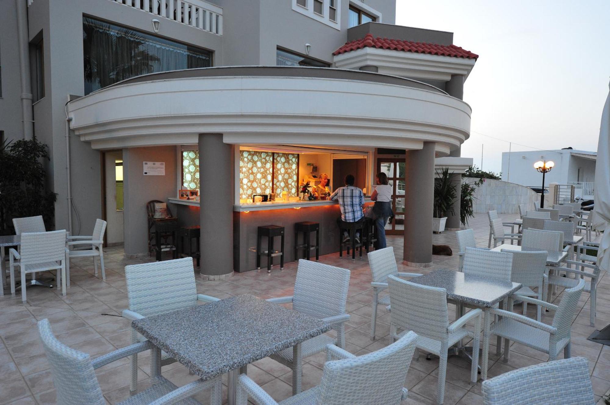 Stavroula Hotel Palace Kissamos Bagian luar foto